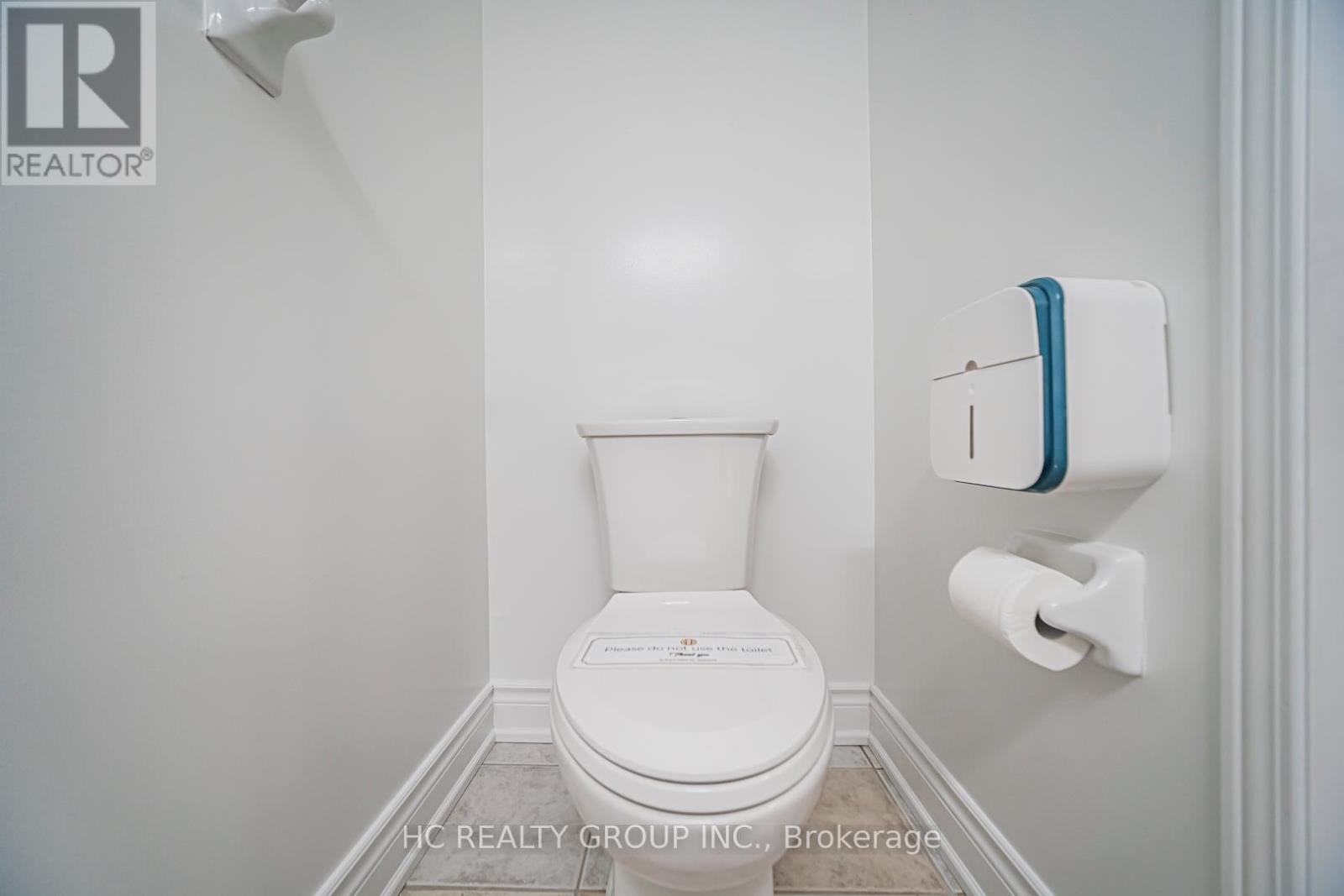 483 Menczel Crescent, Newmarket, Ontario  L3X 2P6 - Photo 7 - N13217104