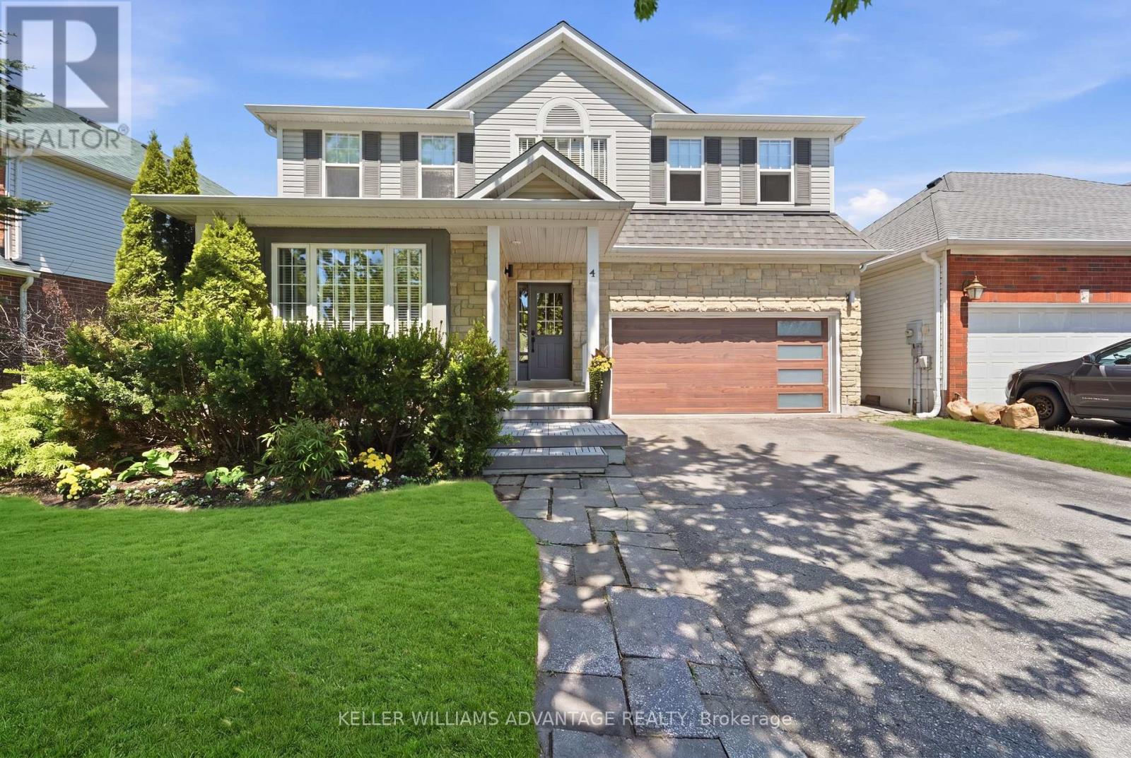 4 CRANBERRY LANE, barrie (holly), Ontario