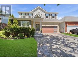 4 CRANBERRY LANE, Barrie, Ontario
