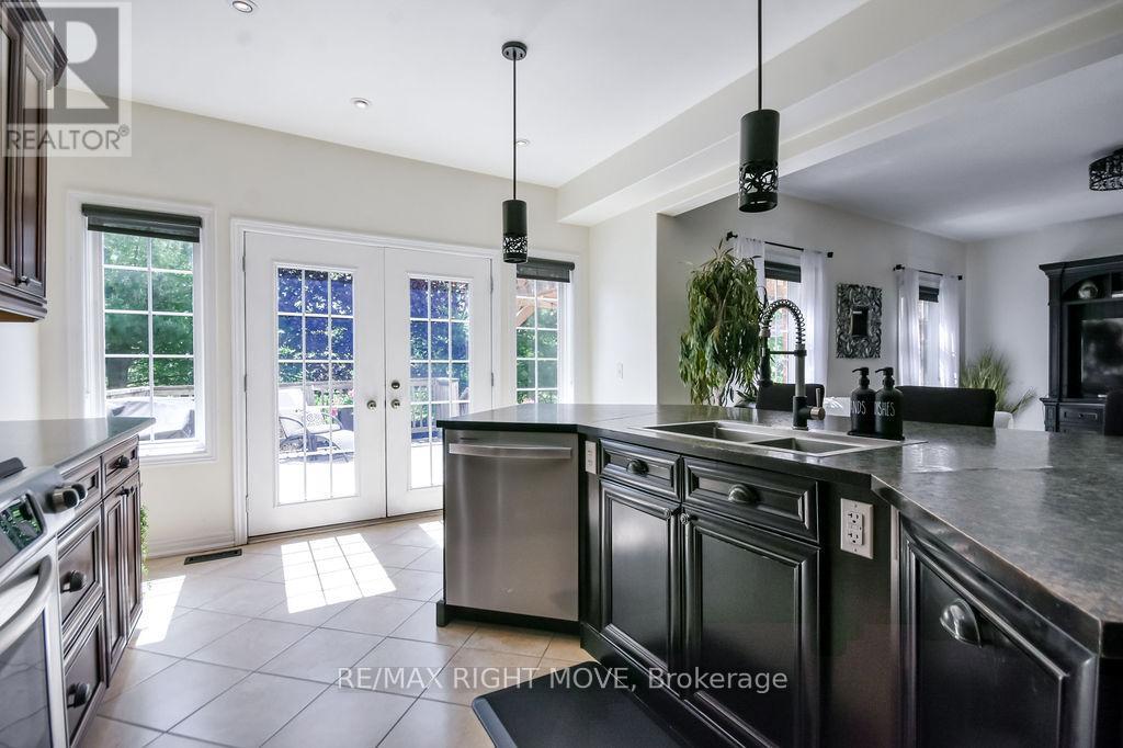122 Atlantis Drive, Orillia, Ontario  L3V 0A8 - Photo 15 - S13217098