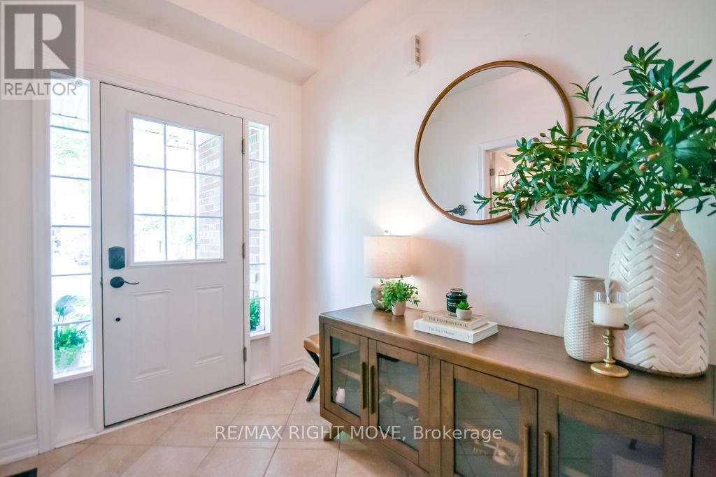 122 Atlantis Drive, Orillia, Ontario  L3V 0A8 - Photo 4 - S13217098