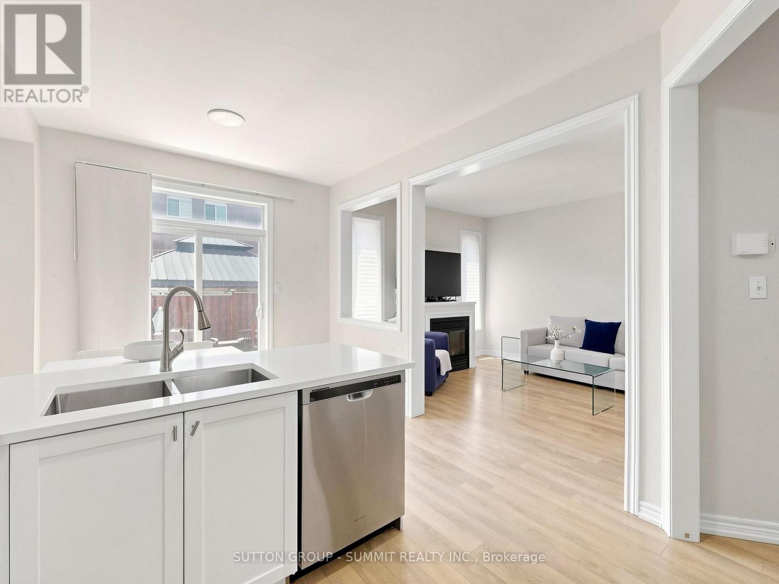 4880 Yorkshire Avenue, Mississauga, Ontario  L4Z 4H6 - Photo 15 - W13217024