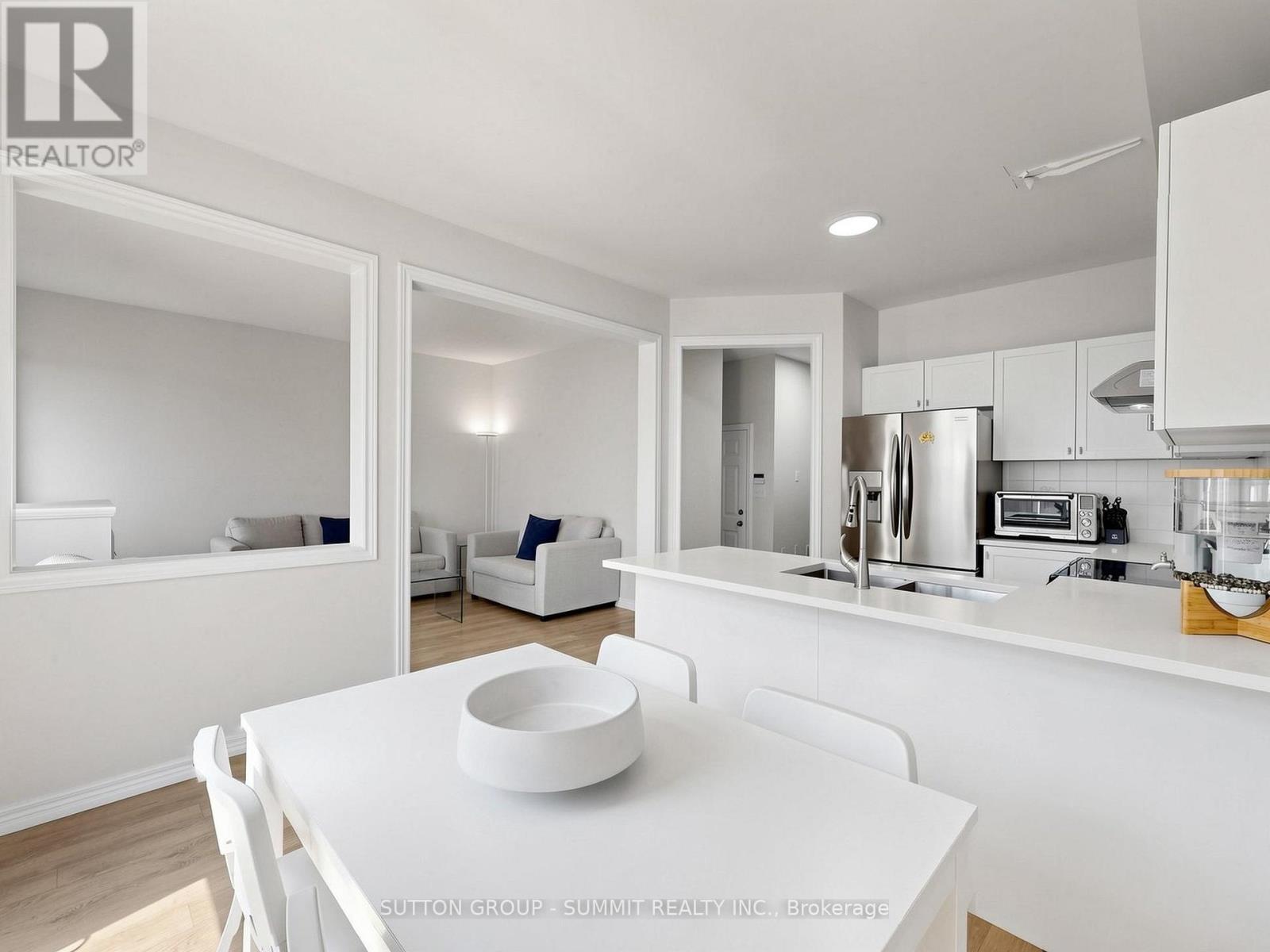 4880 Yorkshire Avenue, Mississauga, Ontario  L4Z 4H6 - Photo 19 - W13217024