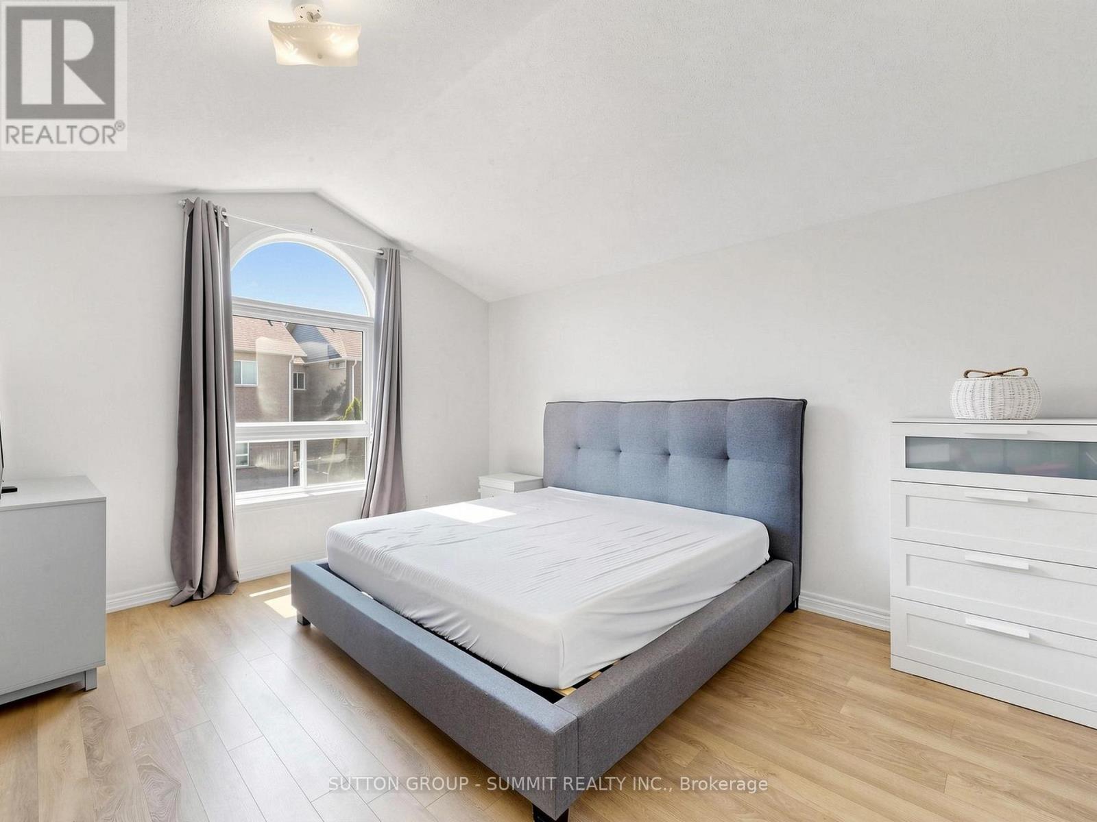 4880 Yorkshire Avenue, Mississauga, Ontario  L4Z 4H6 - Photo 22 - W13217024