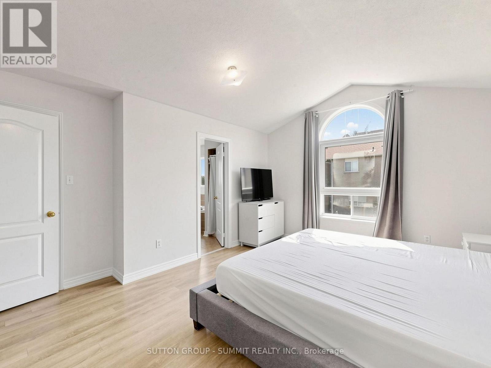 4880 Yorkshire Avenue, Mississauga, Ontario  L4Z 4H6 - Photo 23 - W13217024