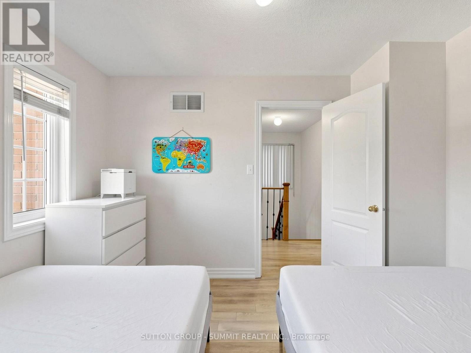4880 Yorkshire Avenue, Mississauga, Ontario  L4Z 4H6 - Photo 27 - W13217024