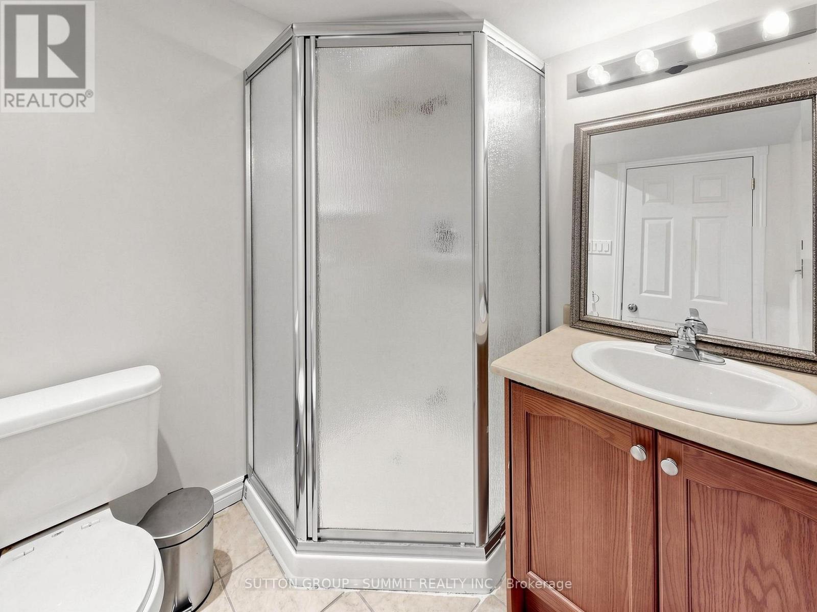 4880 Yorkshire Avenue, Mississauga, Ontario  L4Z 4H6 - Photo 35 - W13217024