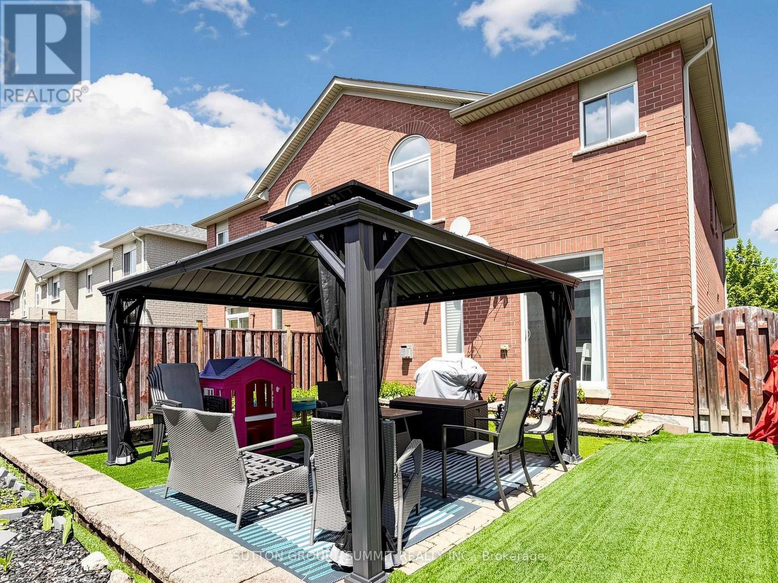4880 Yorkshire Avenue, Mississauga, Ontario  L4Z 4H6 - Photo 39 - W13217024