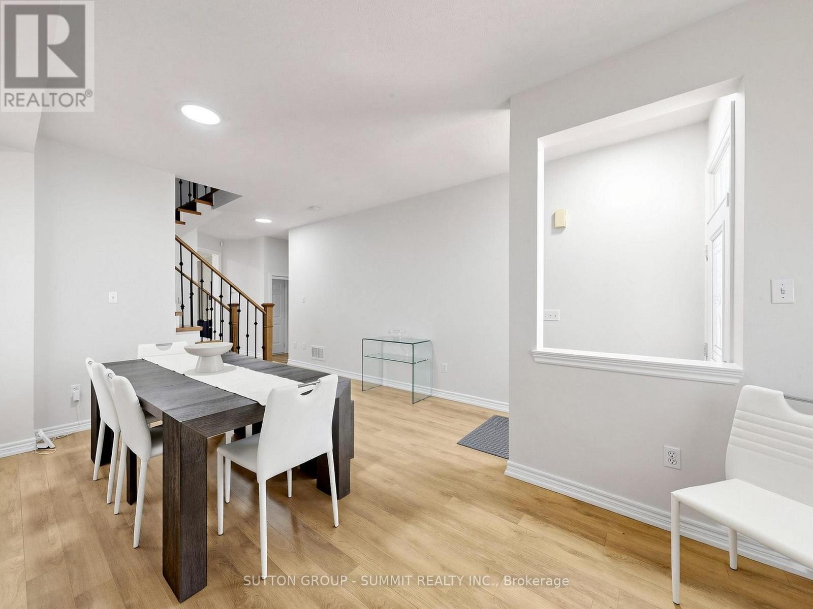 4880 Yorkshire Avenue, Mississauga, Ontario  L4Z 4H6 - Photo 6 - W13217024