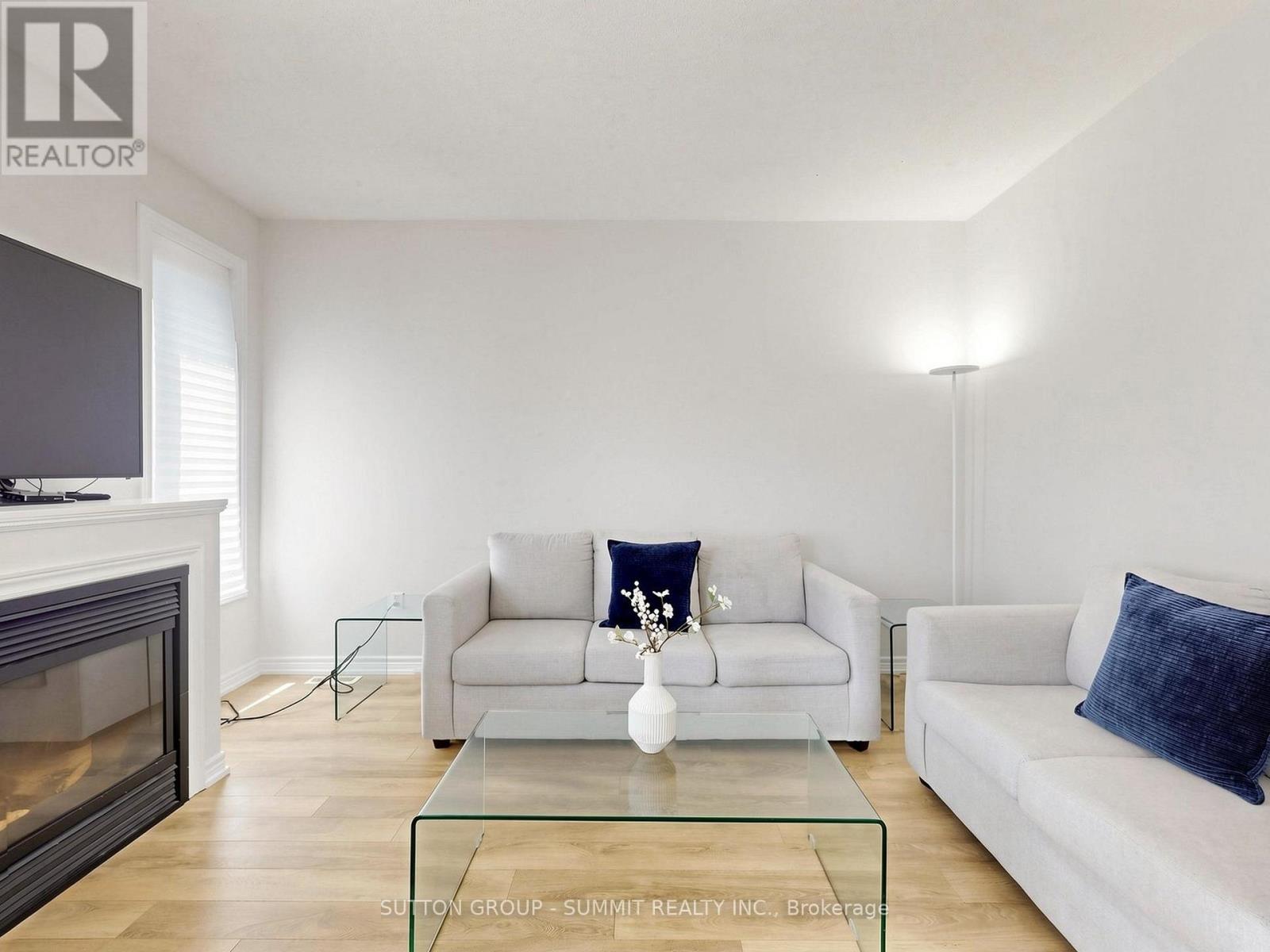 4880 Yorkshire Avenue, Mississauga, Ontario  L4Z 4H6 - Photo 9 - W13217024