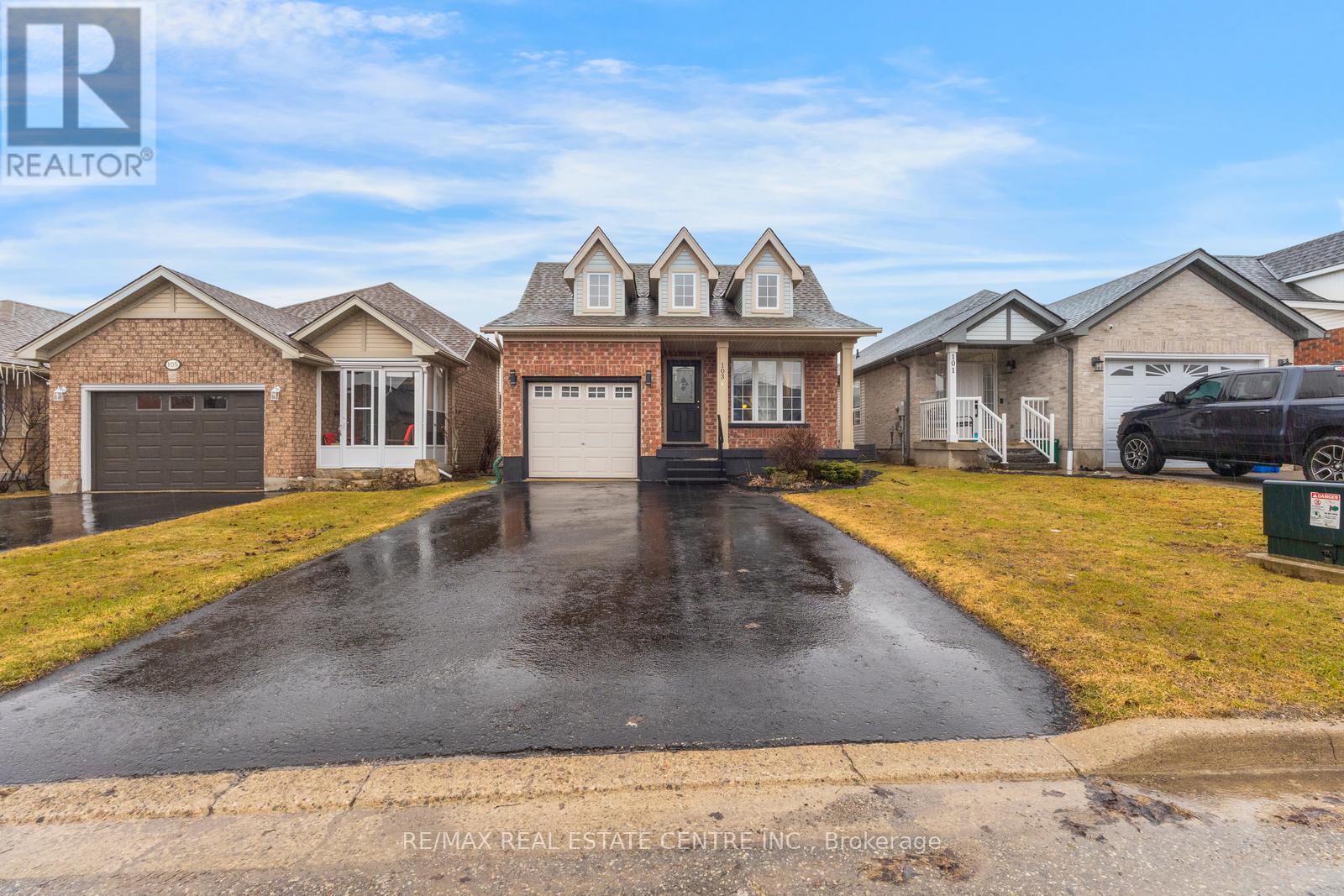 103 Biscayne Crescent N, Orangeville, Ontario  L9W 5E5 - Photo 1 - W13217036