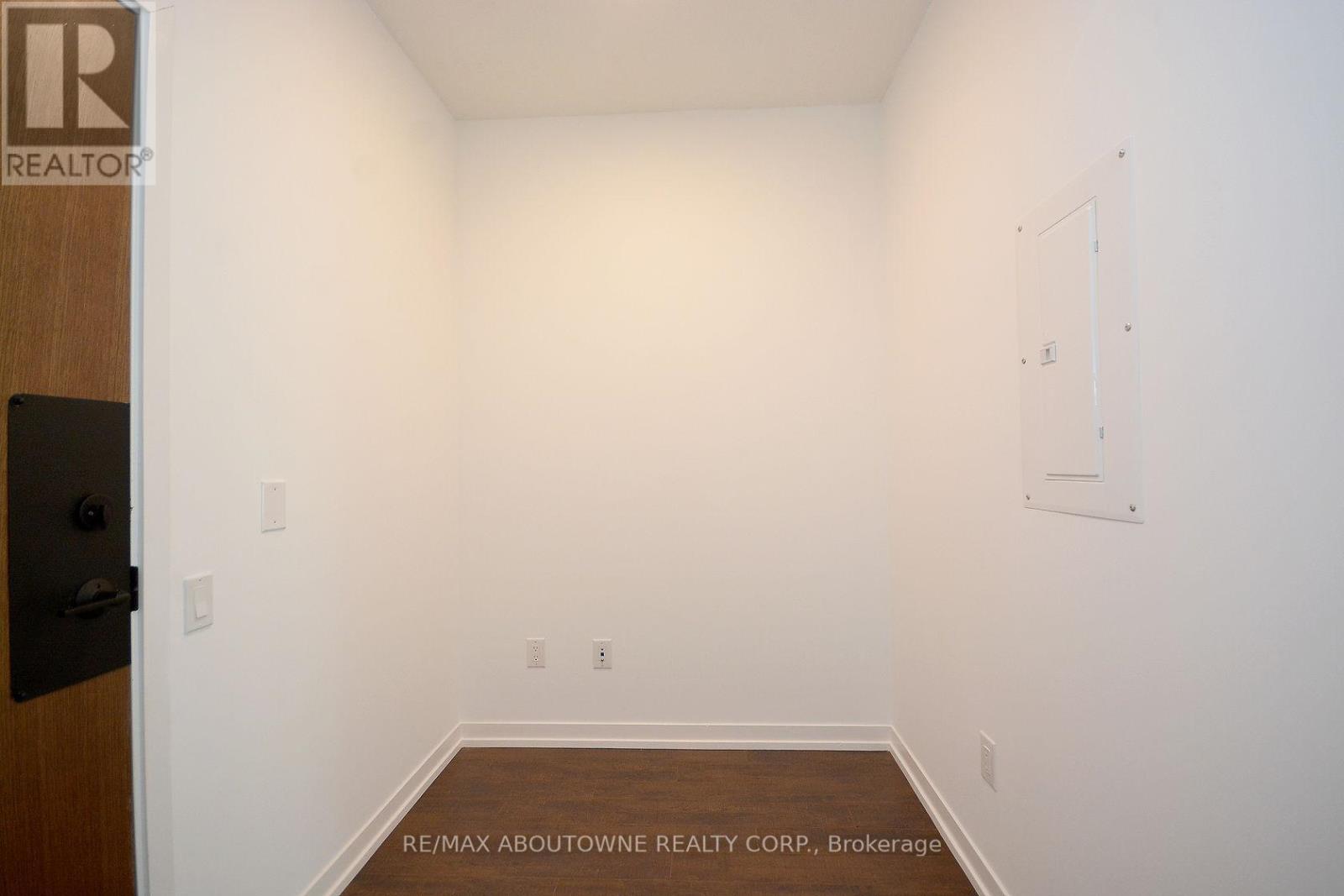 2602 - 4065 Confederation Parkway, Mississauga, Ontario  L5B 4N1 - Photo 14 - W13217046