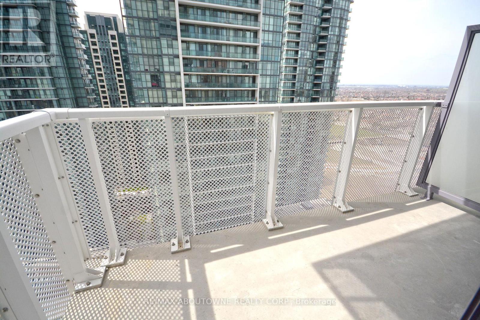 2602 - 4065 Confederation Parkway, Mississauga, Ontario  L5B 4N1 - Photo 18 - W13217046