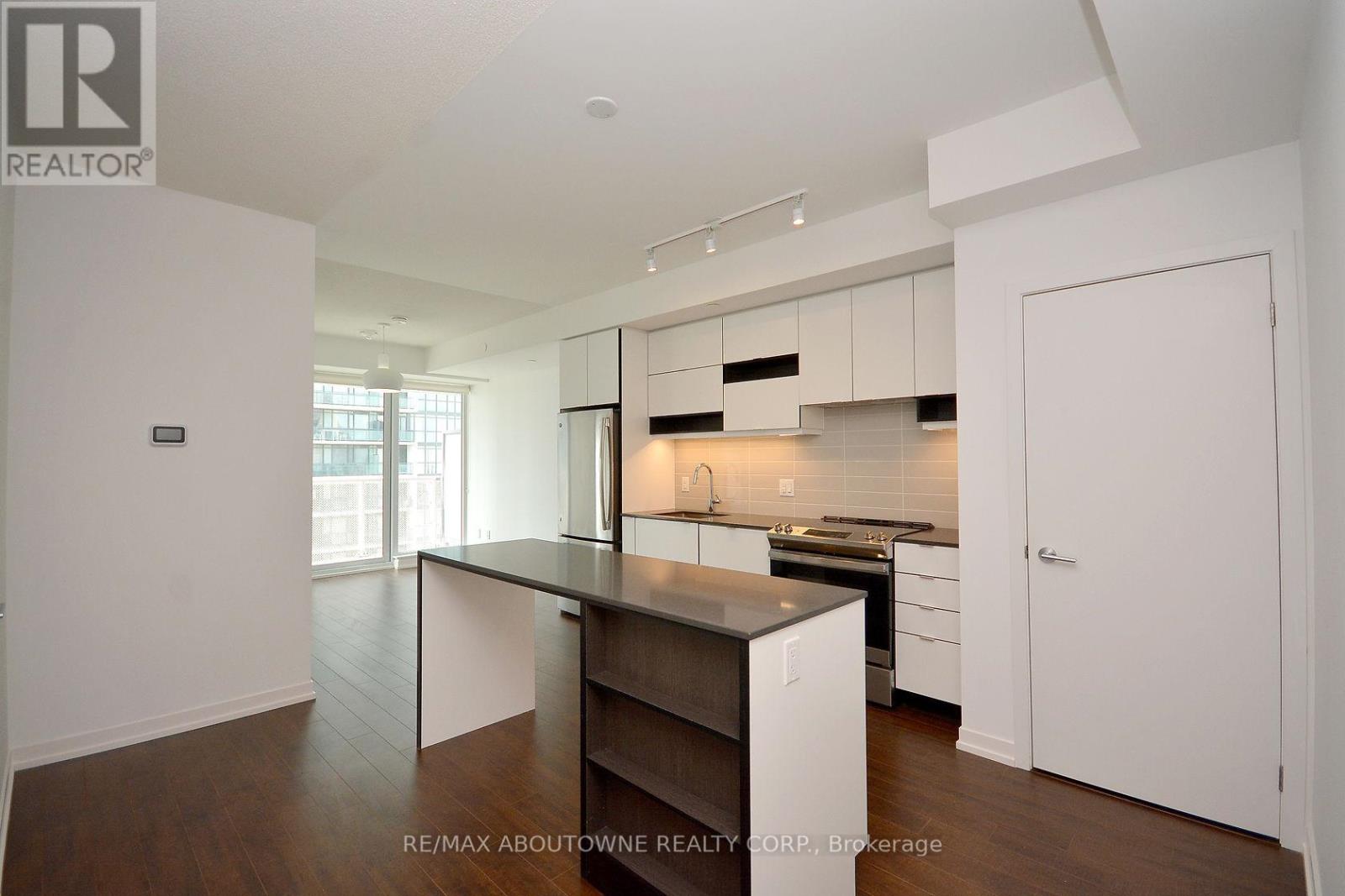 2602 - 4065 Confederation Parkway, Mississauga, Ontario  L5B 4N1 - Photo 6 - W13217046