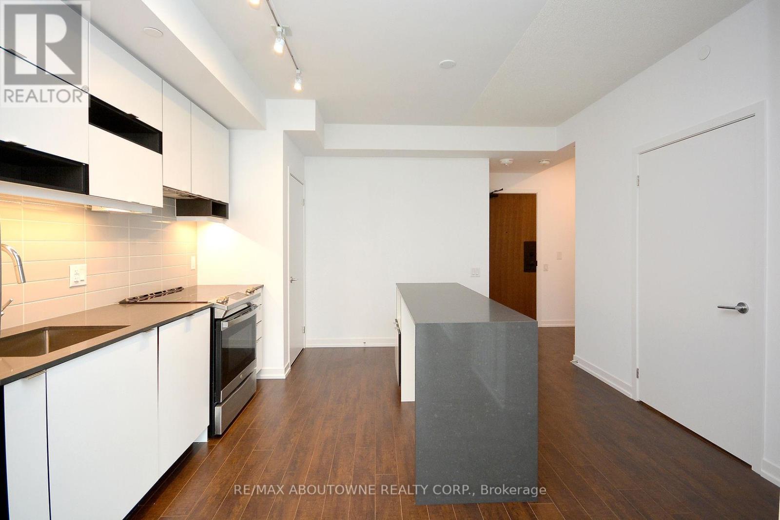 2602 - 4065 Confederation Parkway, Mississauga, Ontario  L5B 4N1 - Photo 8 - W13217046