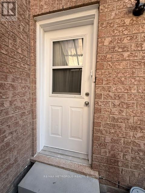 #bsmt - 4 Nelly Court, Brampton, Ontario  L6P 2G5 - Photo 2 - W13217086
