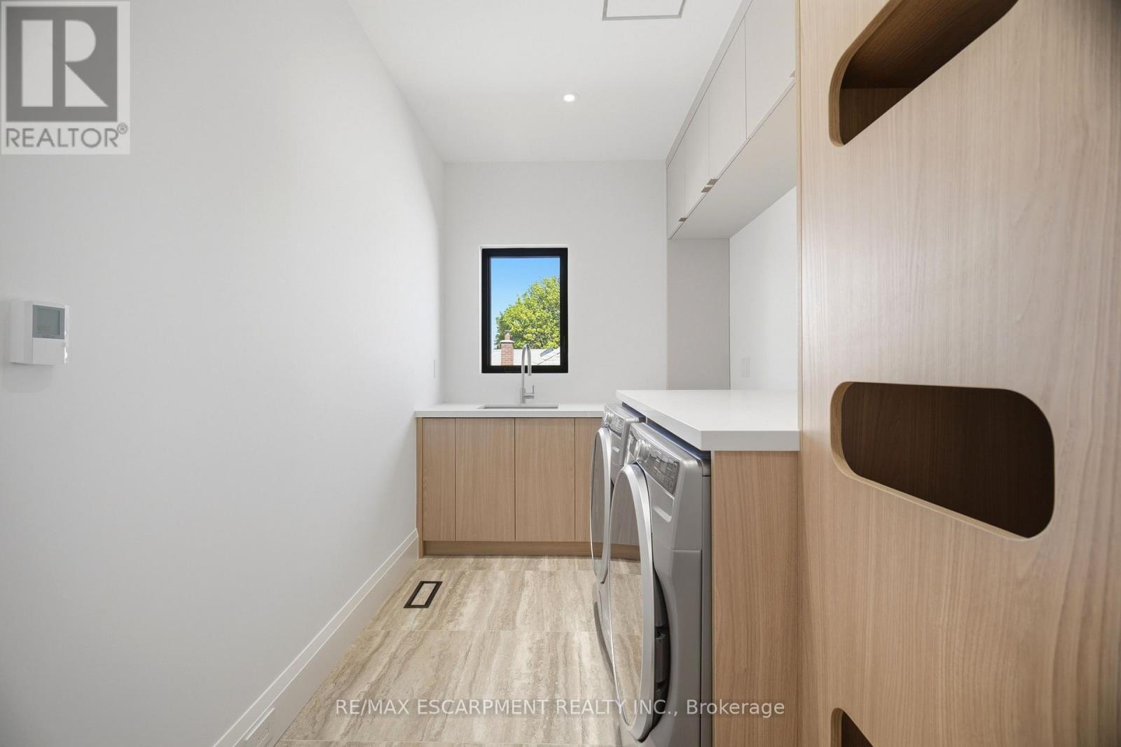 40b Maple Avenue N, Mississauga, Ontario  L5H 2S1 - Photo 38 - W13217100