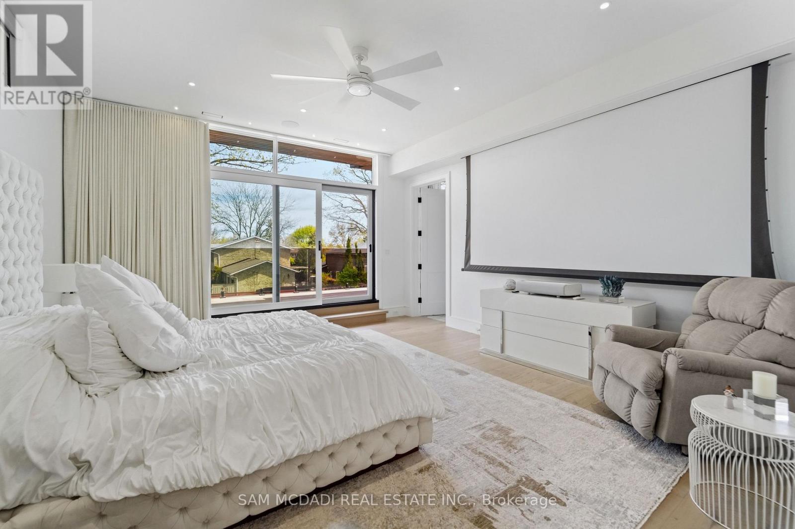 1589 Glenhill Crescent, Mississauga, Ontario  L5H 3C4 - Photo 19 - W13217102