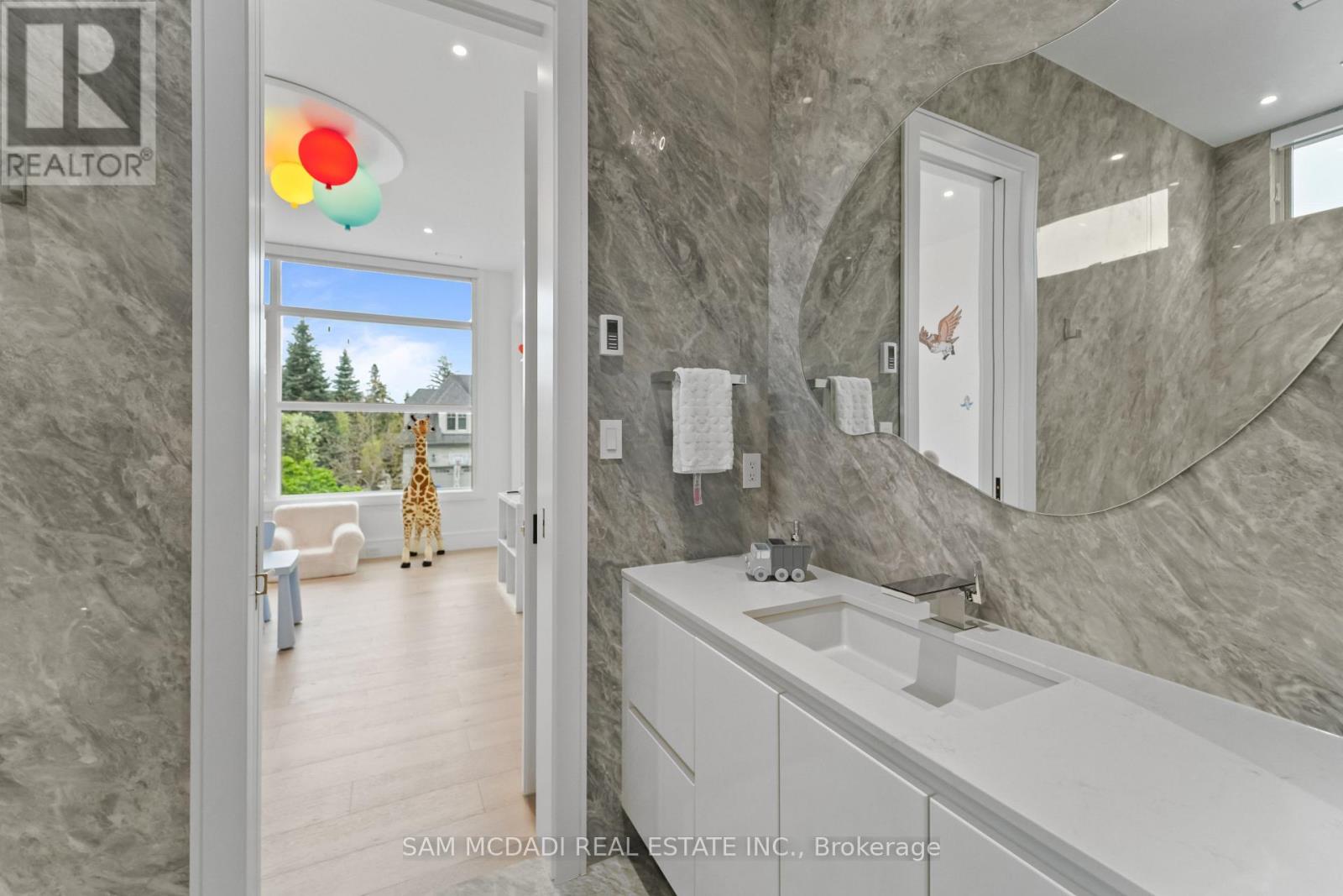 1589 Glenhill Crescent, Mississauga, Ontario  L5H 3C4 - Photo 30 - W13217102