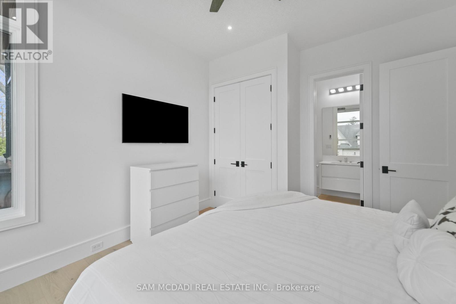 1589 Glenhill Crescent, Mississauga, Ontario  L5H 3C4 - Photo 33 - W13217102