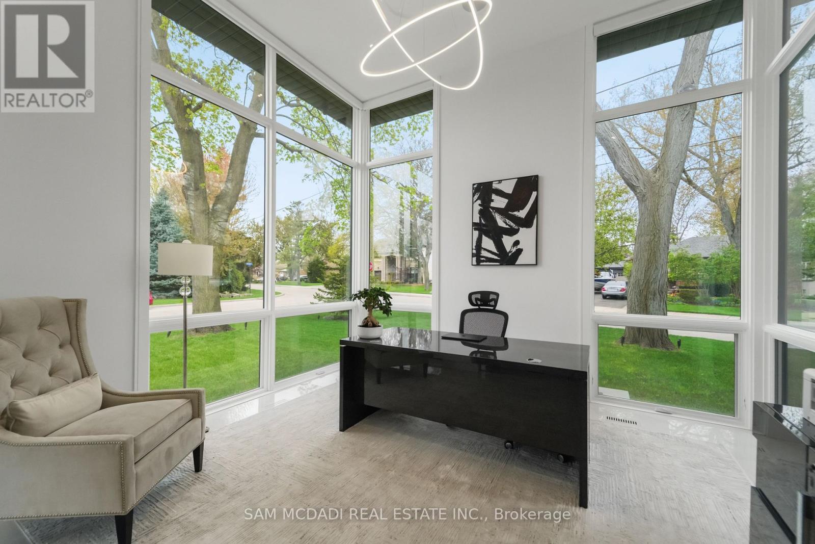 1589 Glenhill Crescent, Mississauga, Ontario  L5H 3C4 - Photo 4 - W13217102