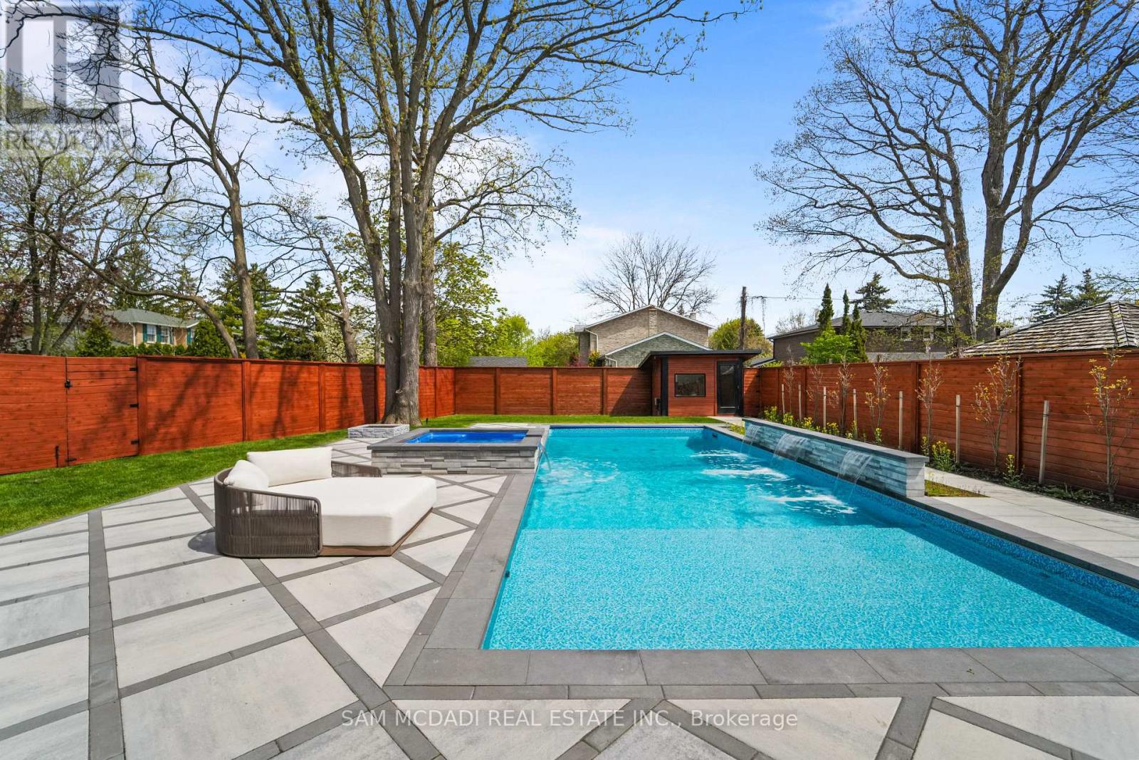 1589 Glenhill Crescent, Mississauga, Ontario  L5H 3C4 - Photo 47 - W13217102