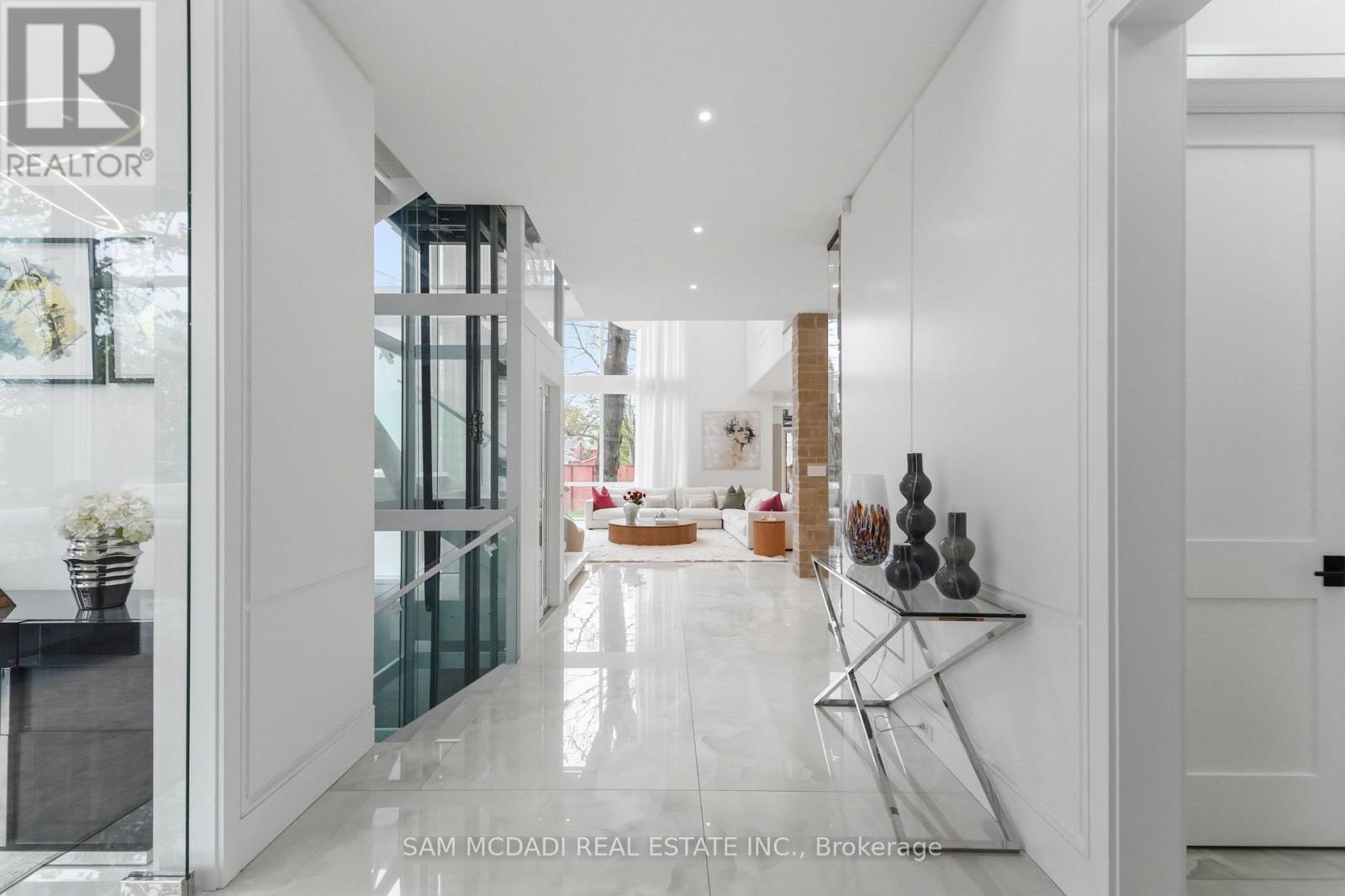 1589 Glenhill Crescent, Mississauga, Ontario  L5H 3C4 - Photo 6 - W13217102