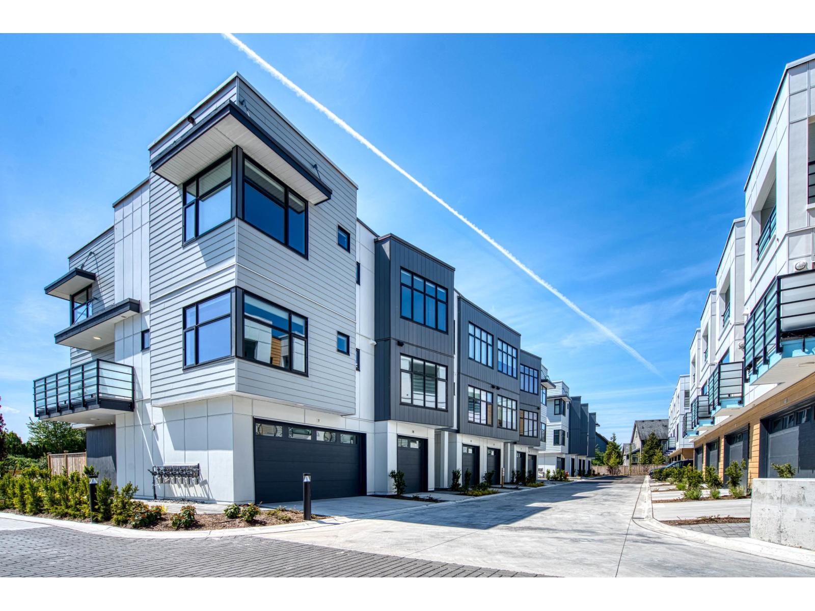 24 177 175a Street, Surrey, British Columbia  V3Z 1L1 - Photo 1 - R3129886