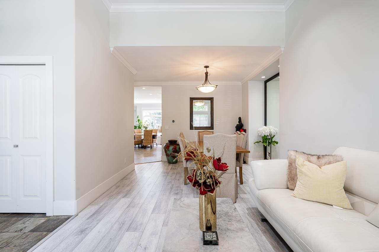 6128 150b Street, Surrey, British Columbia  V3S 7W9 - Photo 4 - R3129910