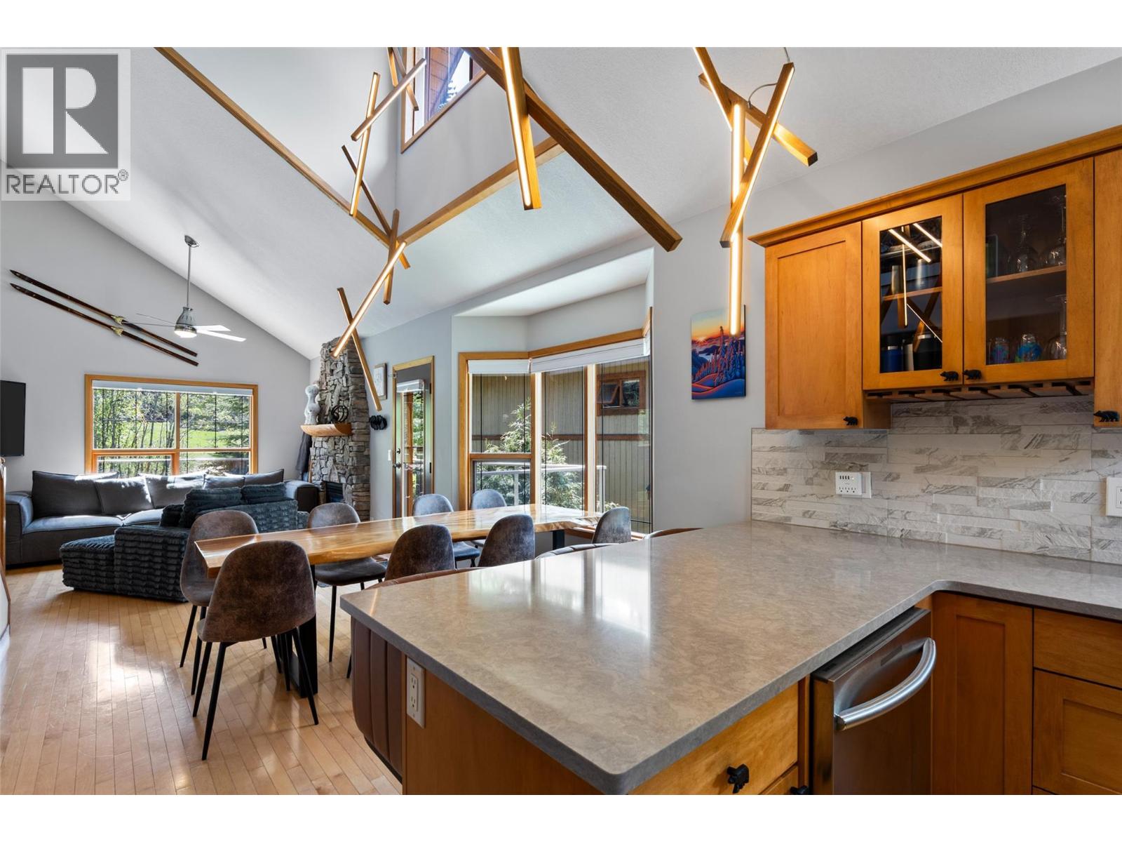 2715 Fairways Drive Unit# 16, Sun Peaks, British Columbia  V0E 5N0 - Photo 5 - 10389472
