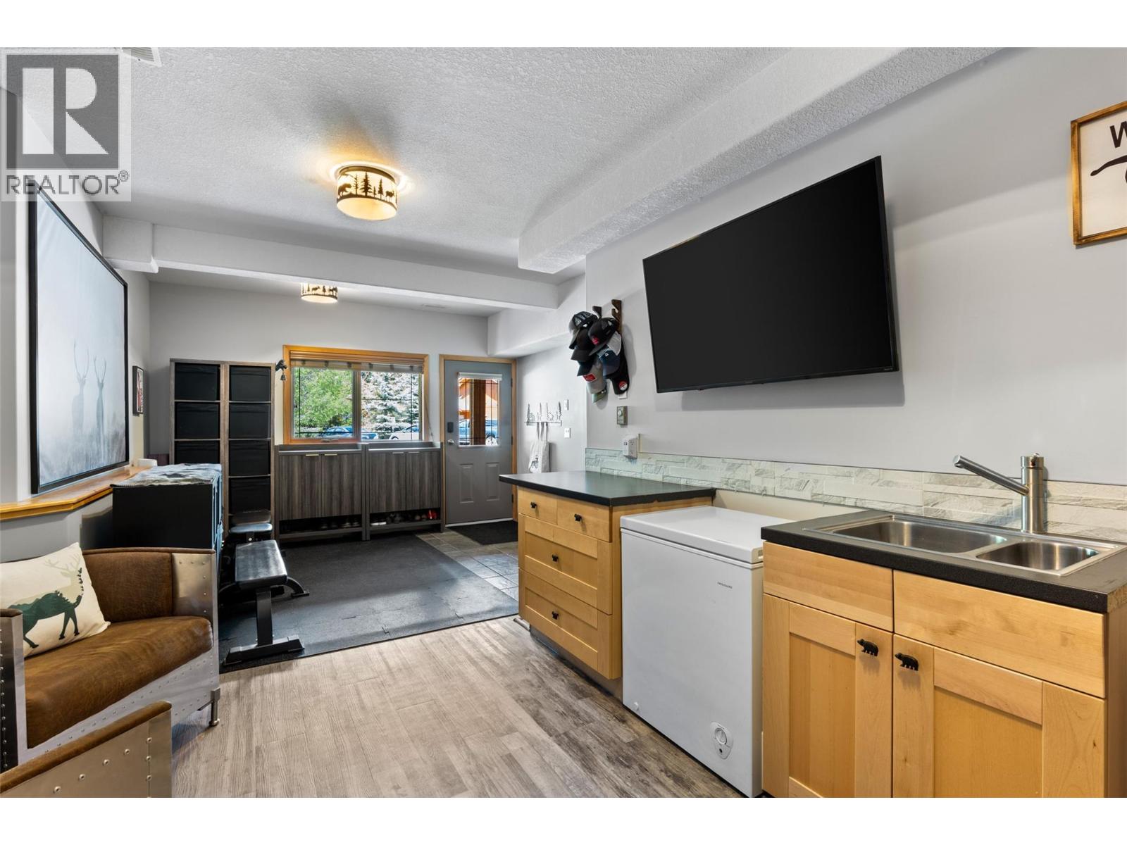 2715 Fairways Drive Unit# 16, Sun Peaks, British Columbia  V0E 5N0 - Photo 18 - 10389472