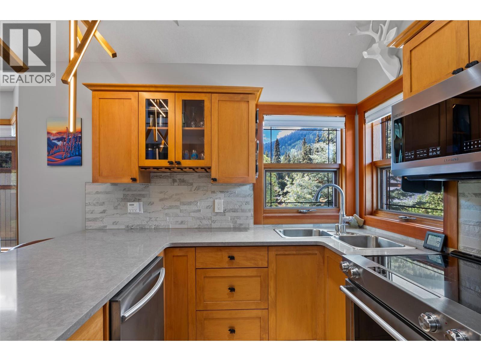 2715 Fairways Drive Unit# 16, Sun Peaks, British Columbia  V0E 5N0 - Photo 4 - 10389472