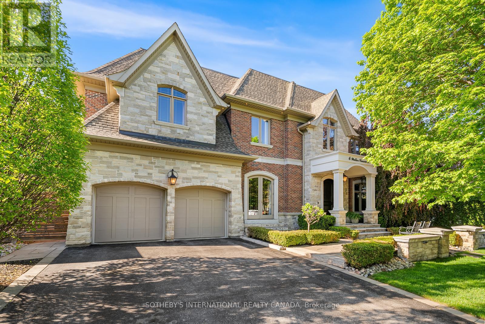 6 Weller Crescent, Vaughan, Ontario  L6A 1E4 - Photo 2 - N13217050