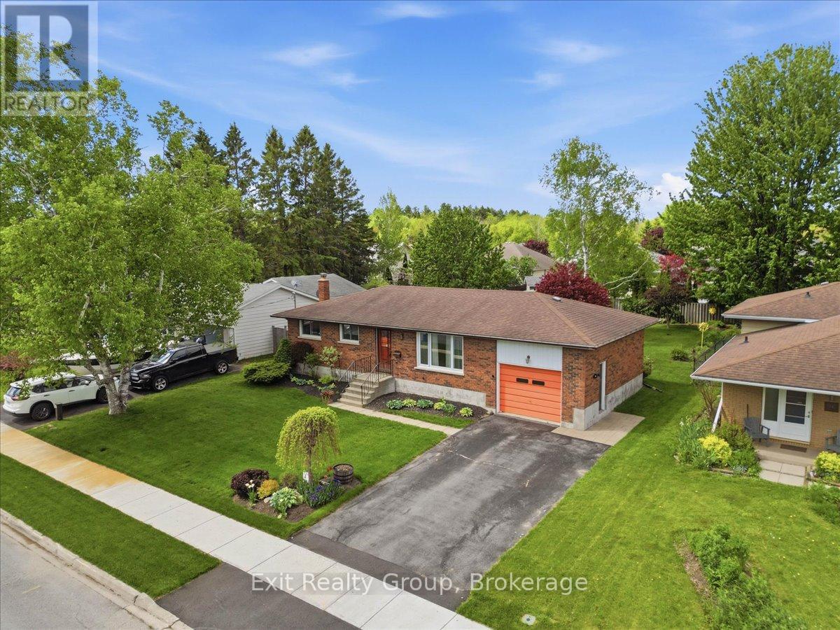 98 DIVISION STREET S, Brighton, Ontario
