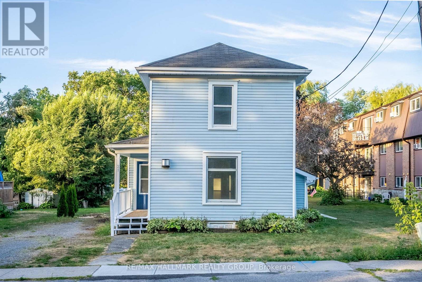 21 DOWNES AVENUE, Prince Edward County, Ontario