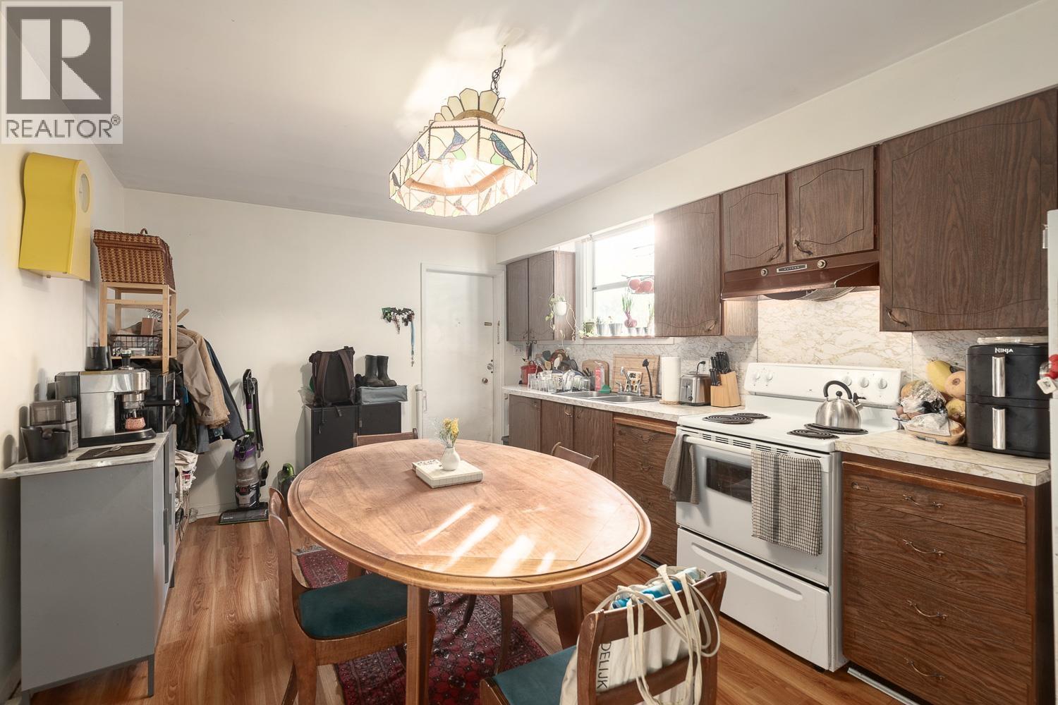 236 W 12th Avenue, Vancouver, British Columbia V5Y 1T8 - Photo 9 - R3129905