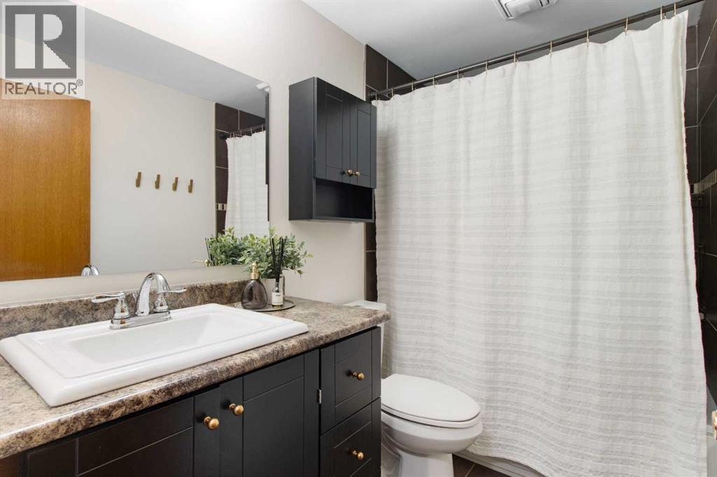 1948 Cottonwood Crescent Se, Calgary, Alberta  T2B 1P6 - Photo 10 - A2316316