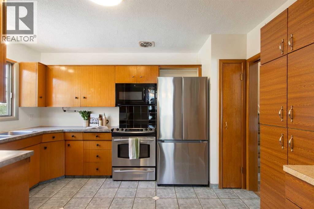 1948 Cottonwood Crescent Se, Calgary, Alberta  T2B 1P6 - Photo 9 - A2316316