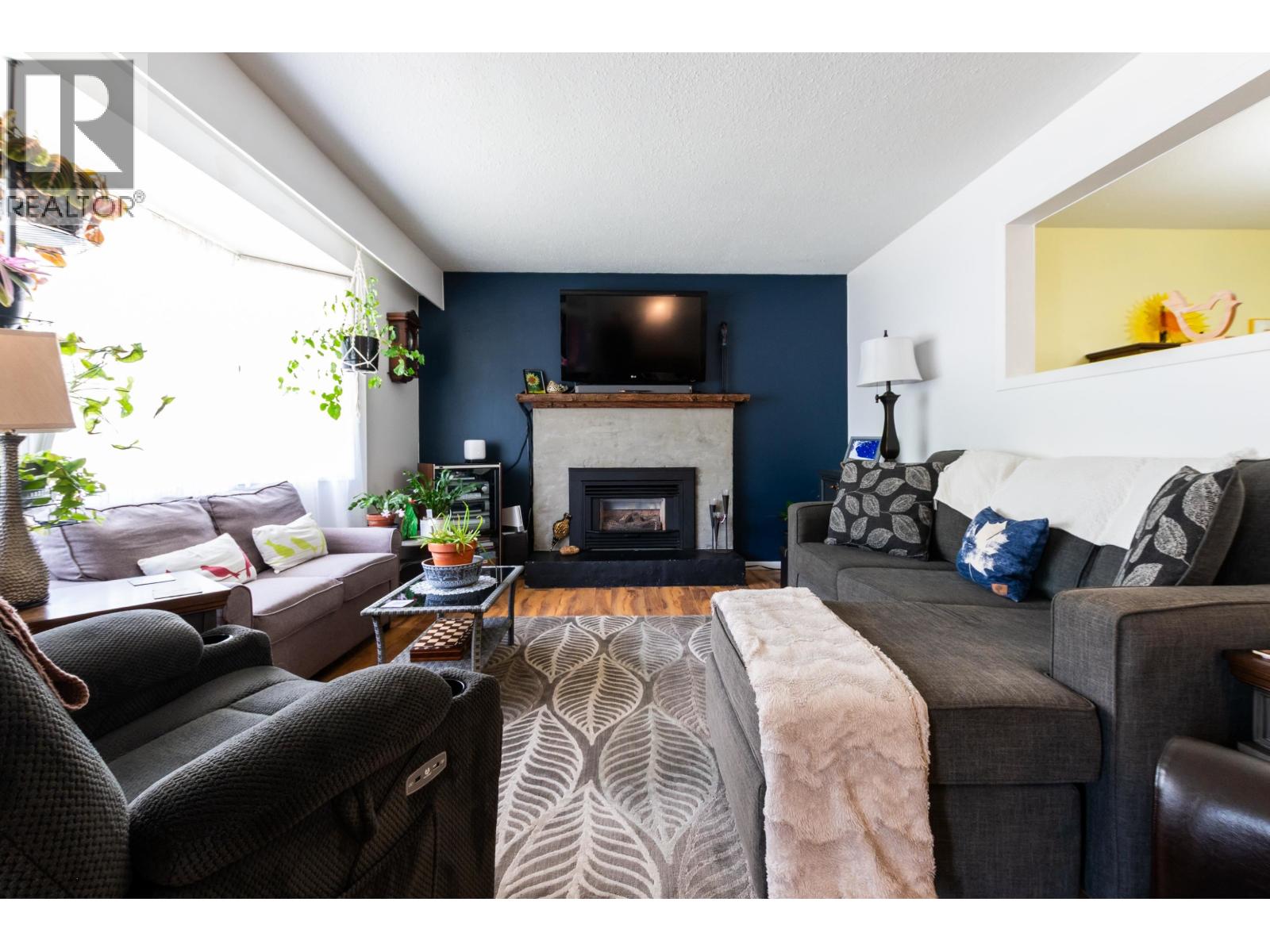 3091 Spruce Street, Prince George, British Columbia  V2L 2S6 - Photo 3 - R3129278