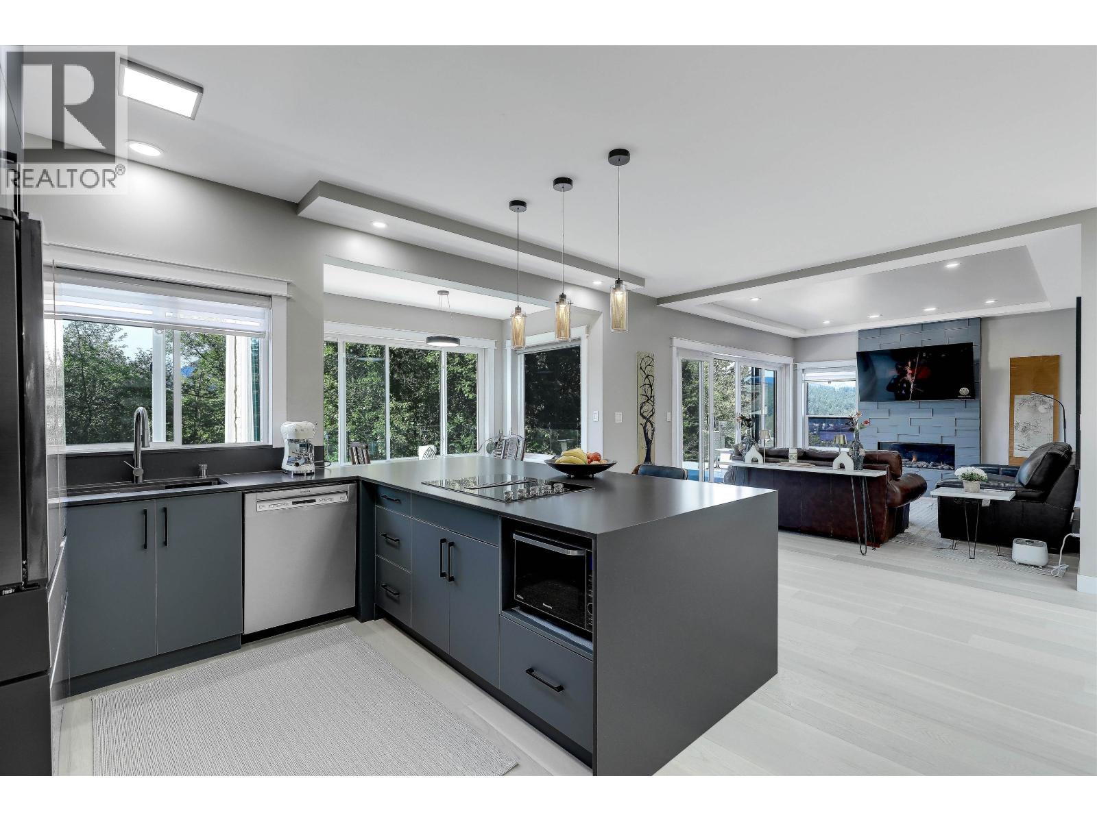 13 Shoreline Circle, Port Moody, British Columbia  V3H 4T9 - Photo 19 - R3127525