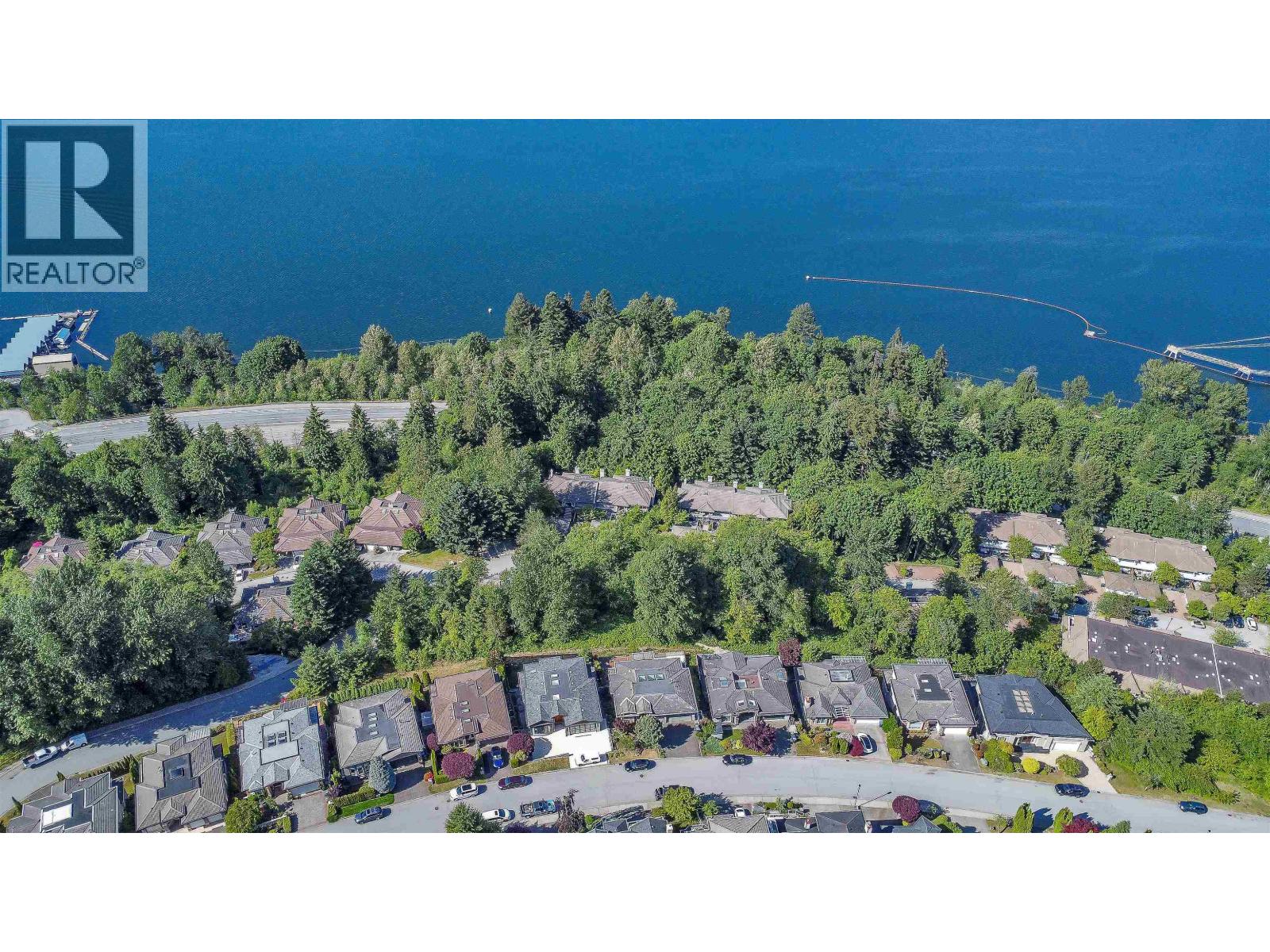 13 Shoreline Circle, Port Moody, British Columbia  V3H 4T9 - Photo 4 - R3127525