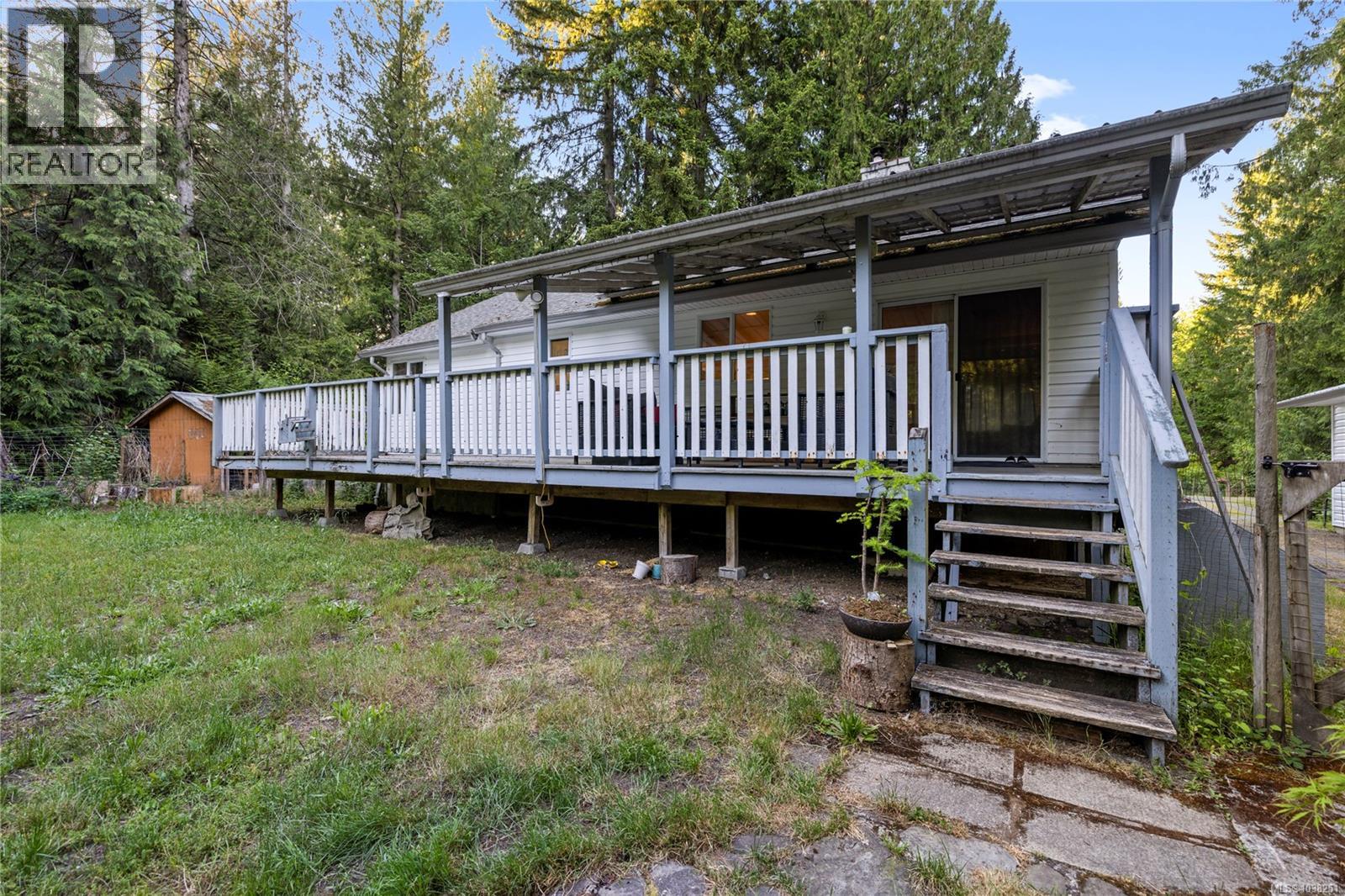 1352 Englishman River Rd, Errington, British Columbia  V0R 1V0 - Photo 30 - 1038251