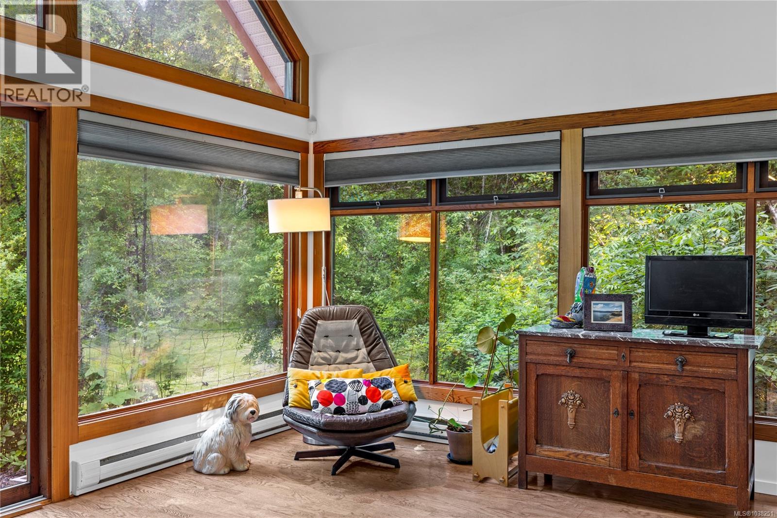 1352 Englishman River Rd, Errington, British Columbia  V0R 1V0 - Photo 14 - 1038251