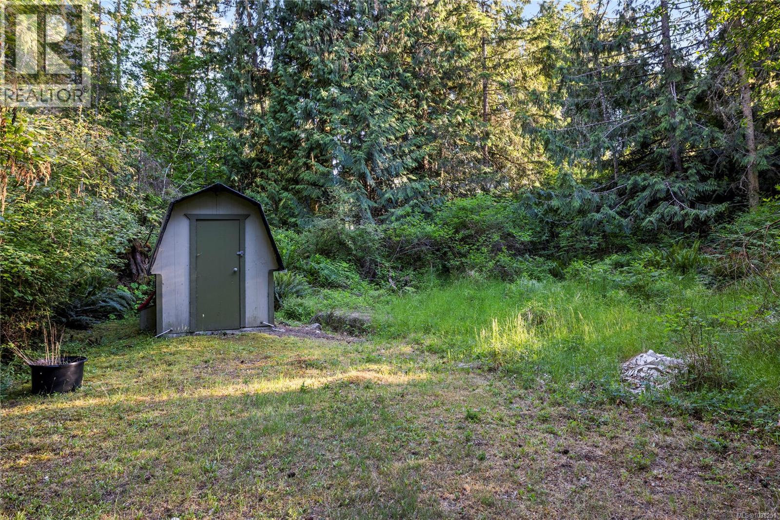 1352 Englishman River Rd, Errington, British Columbia  V0R 1V0 - Photo 55 - 1038251