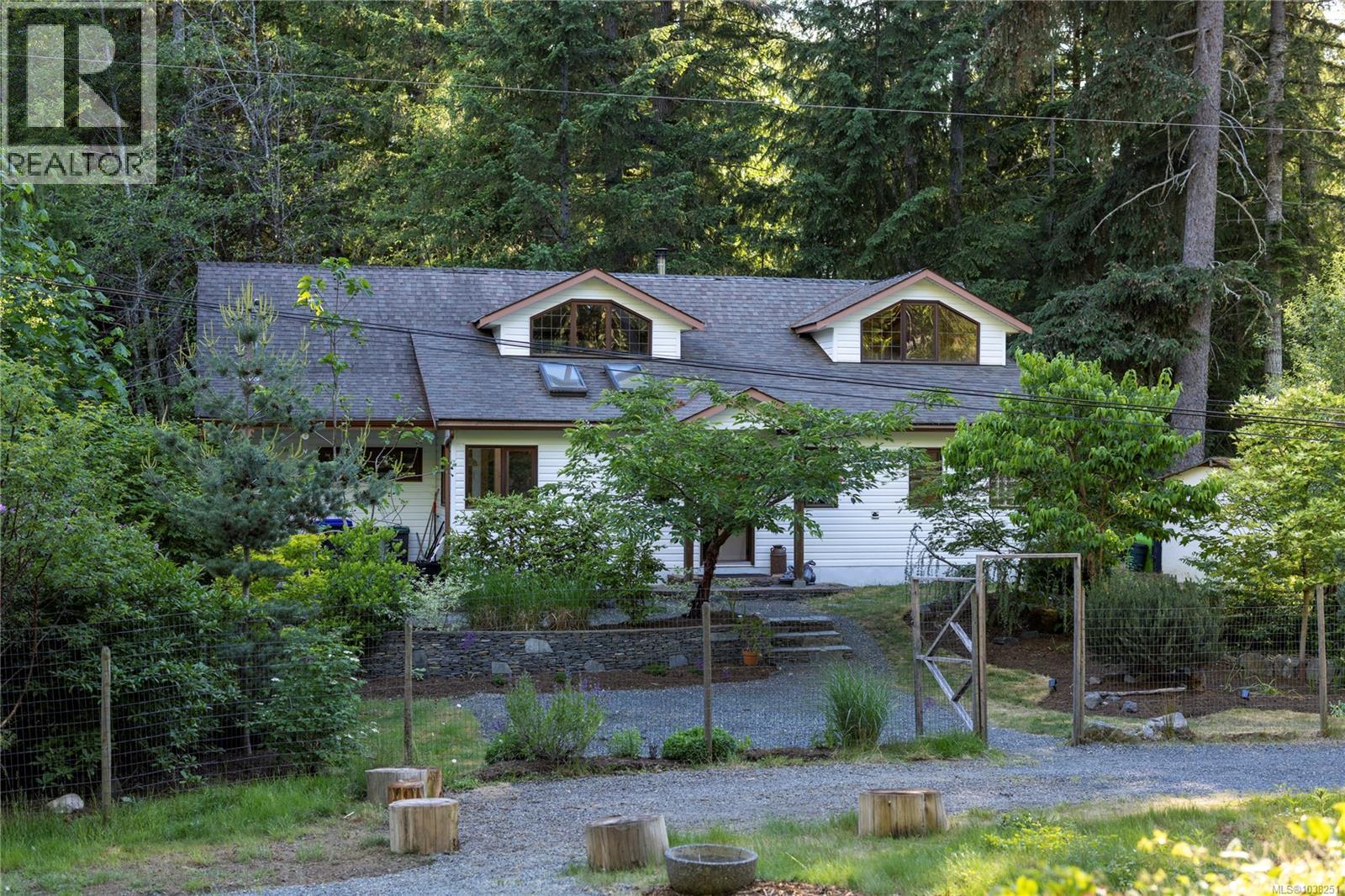 1352 Englishman River Rd, Errington, British Columbia  V0R 1V0 - Photo 58 - 1038251