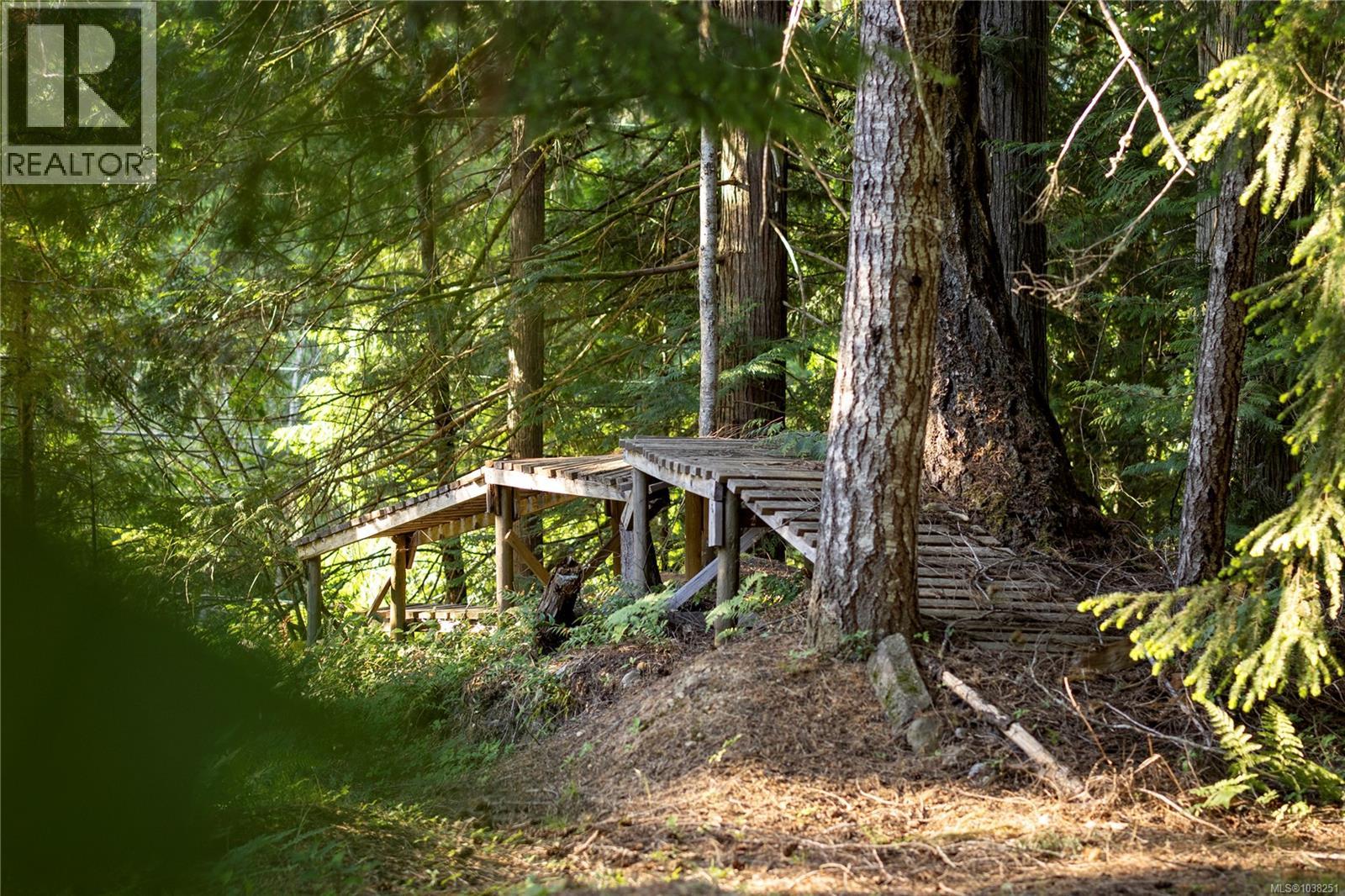 1352 Englishman River Rd, Errington, British Columbia  V0R 1V0 - Photo 78 - 1038251
