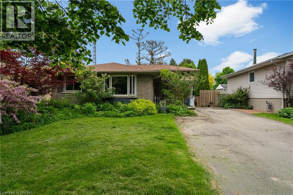 11 ABRAHAM Drive, St. Catharines, Ontario