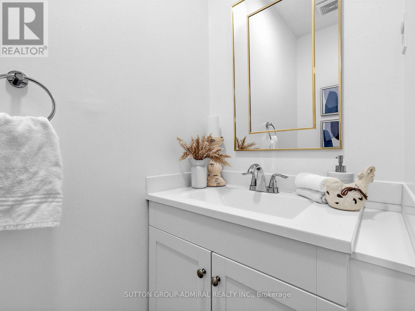 56 Oakmount Crescent, Vaughan, Ontario  L4K 2C3 - Photo 18 - N13217070