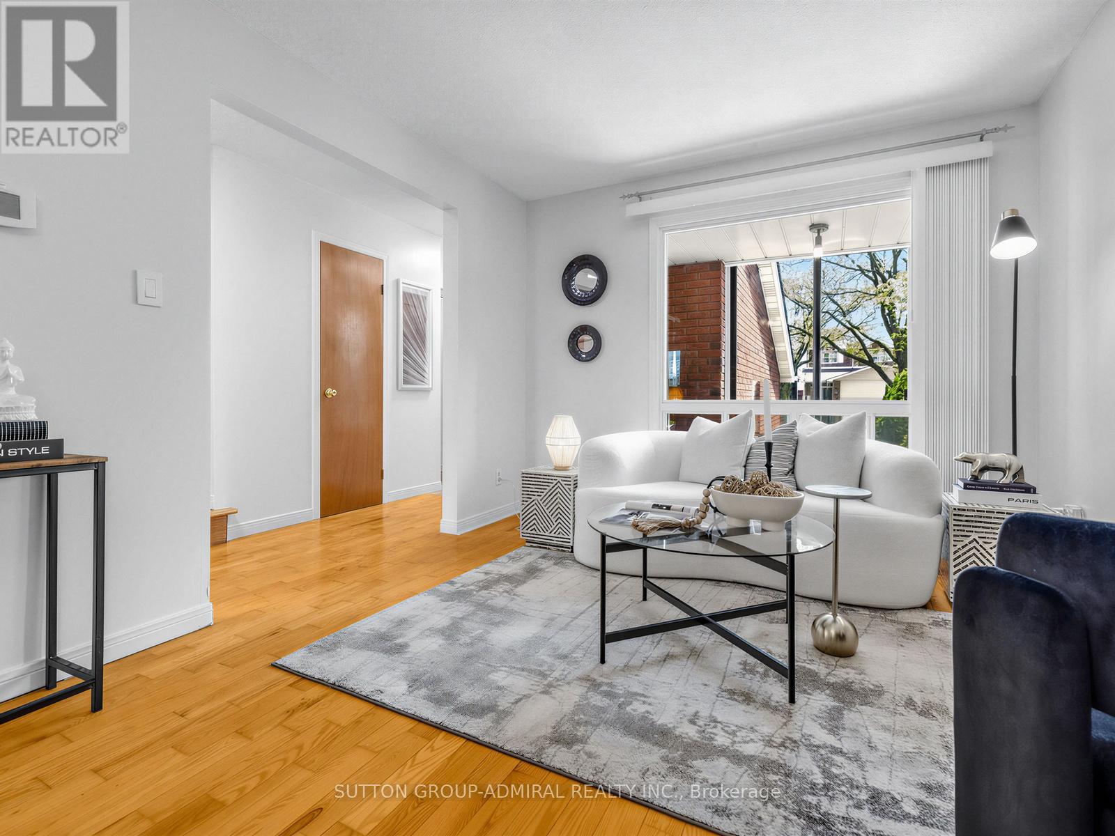 56 Oakmount Crescent, Vaughan, Ontario  L4K 2C3 - Photo 8 - N13217070