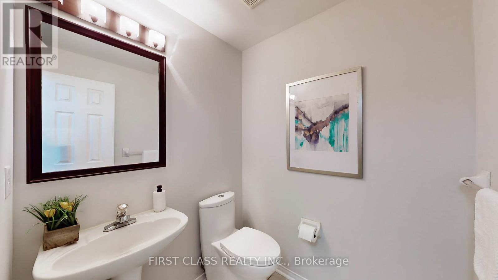 30 Kaitlin Drive, Richmond Hill, Ontario  L4E 3W6 - Photo 5 - N13217144